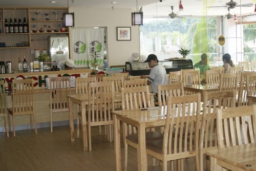 indoor-dining