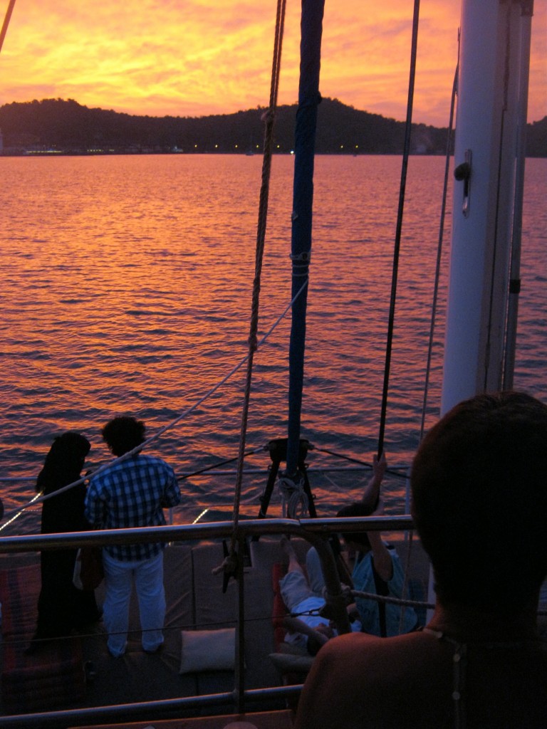 'Red Sky" at night, sailor's delight.