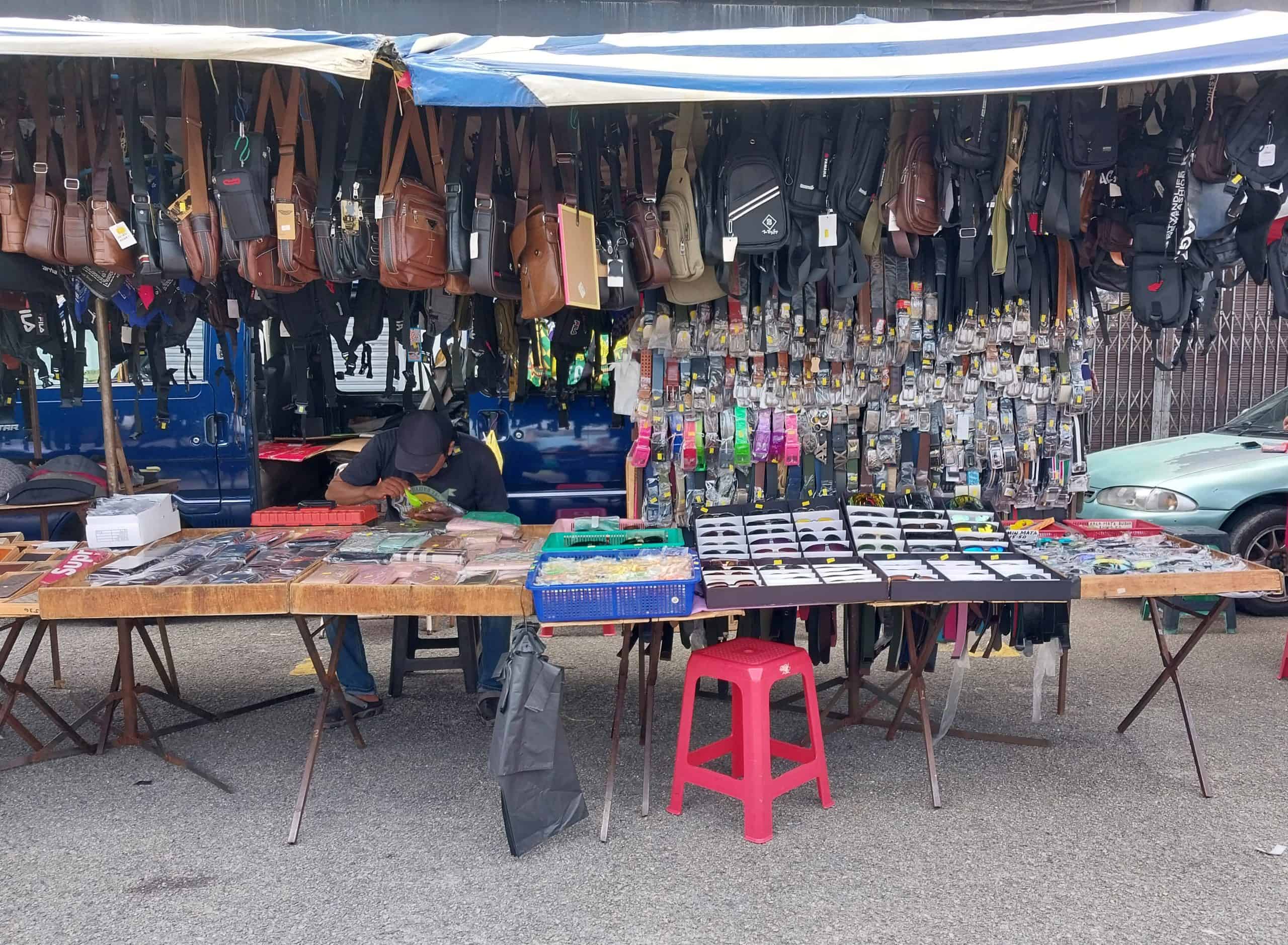 Pasar Karat Kampung Berjaya Flea Market