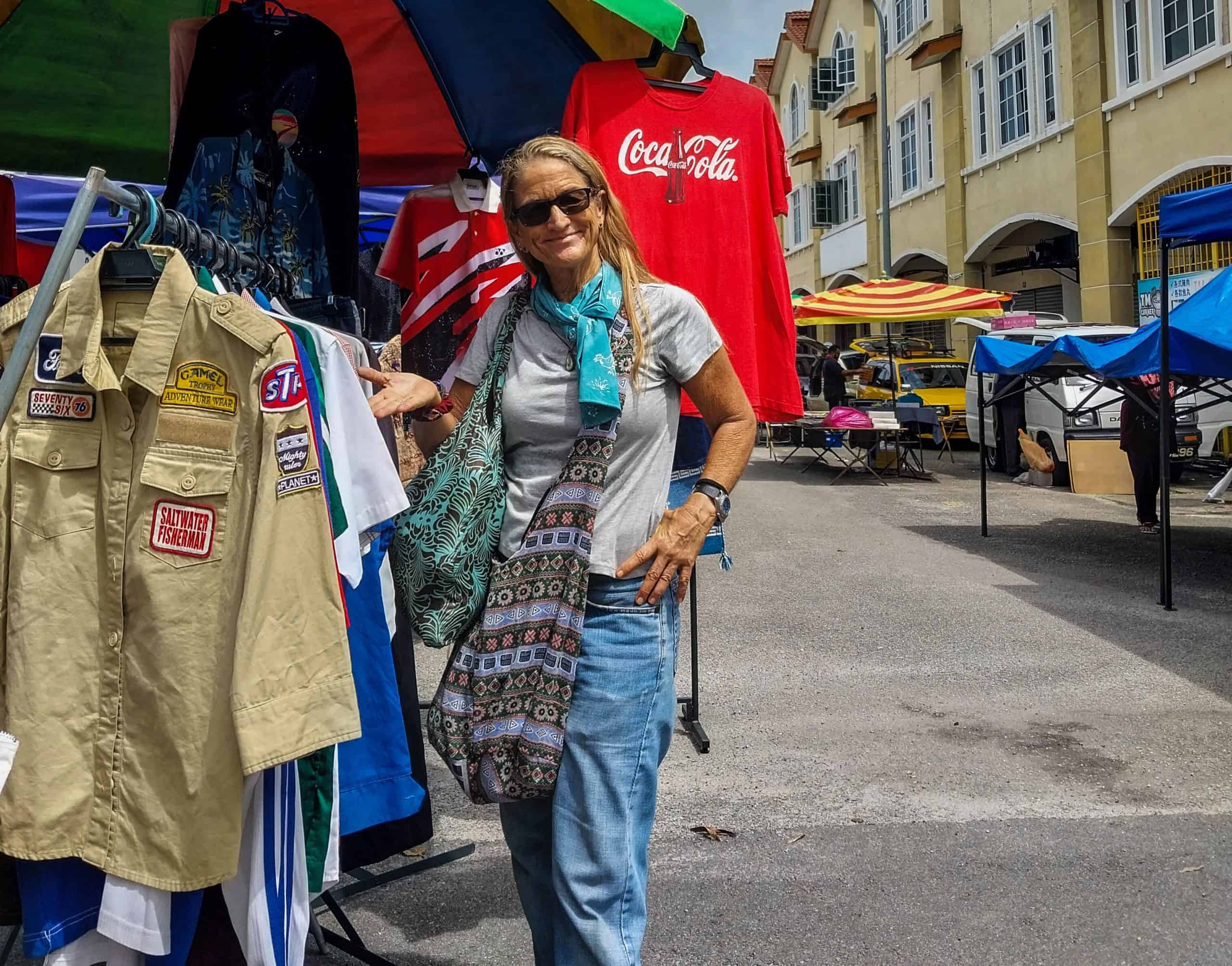Pasar Karat Kampung Berjaya Flea Market