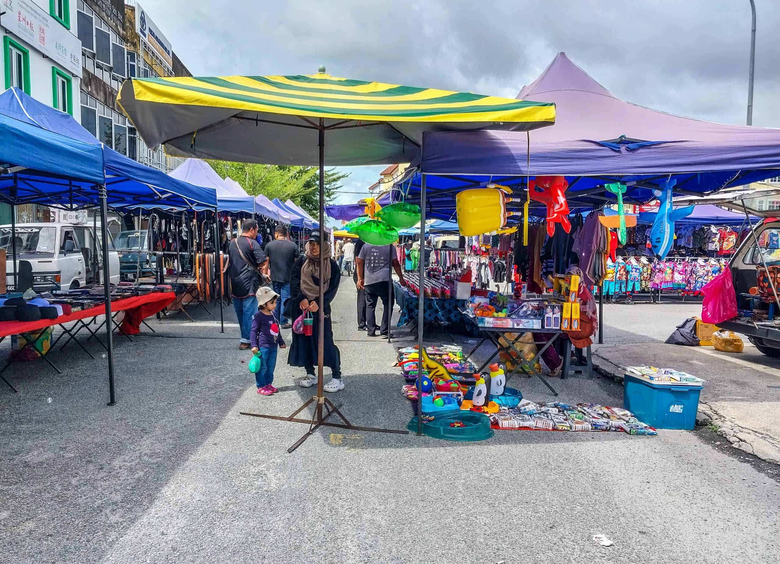 Pasar Karat Kampung Berjaya Flea Market