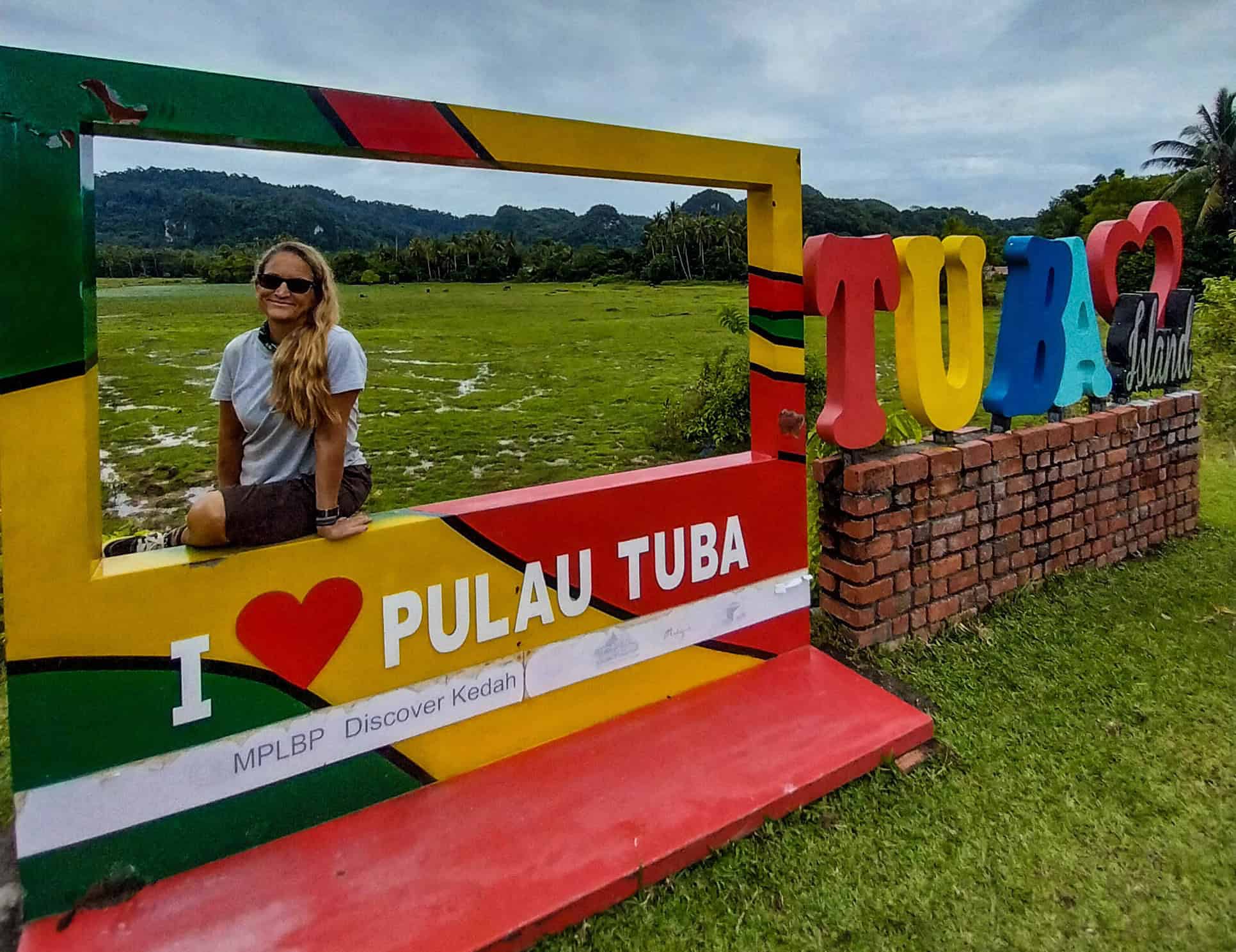 Bestuba Pulau Tuba Island Tours