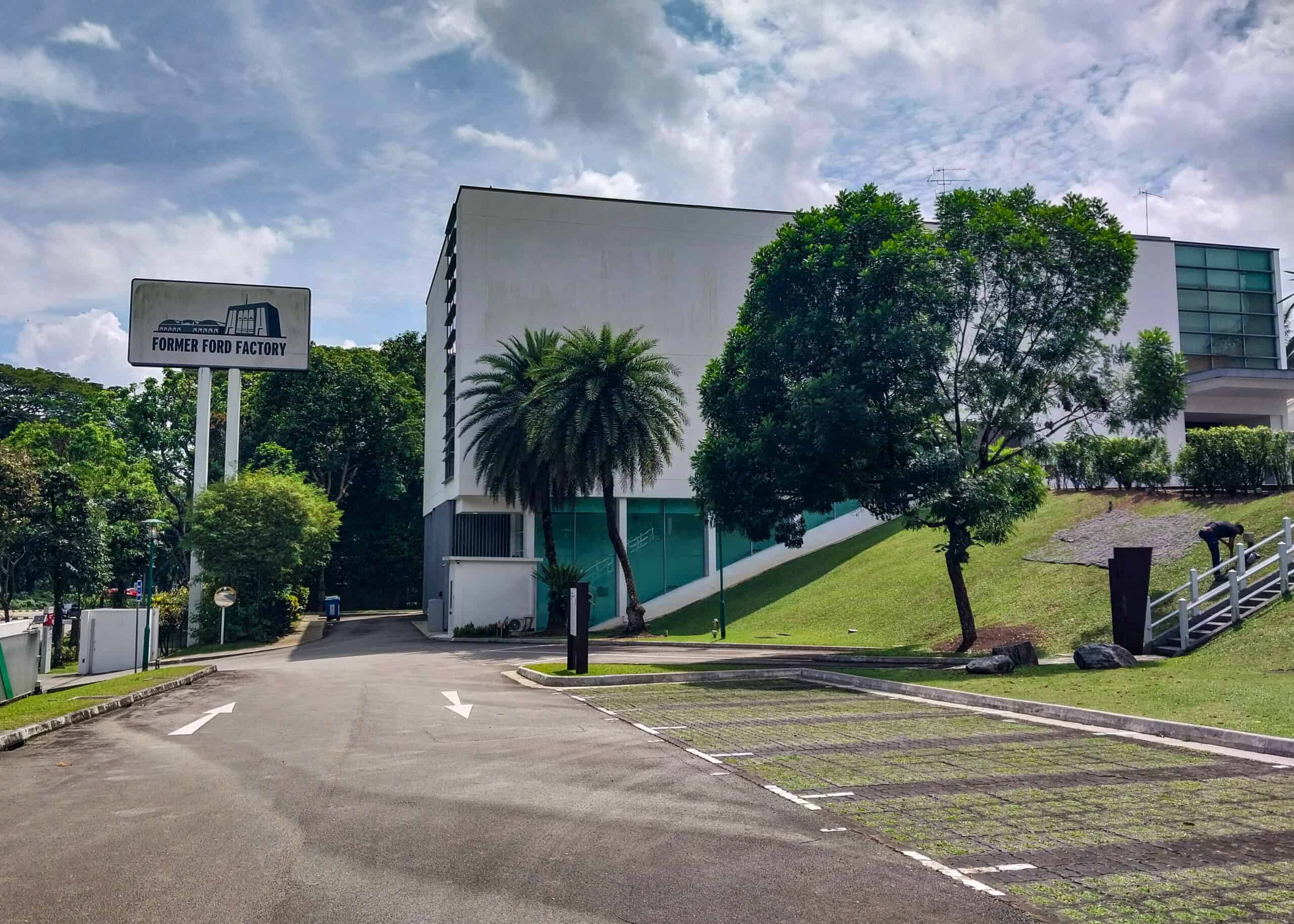 The Ford Factory and the Fall of Singapore